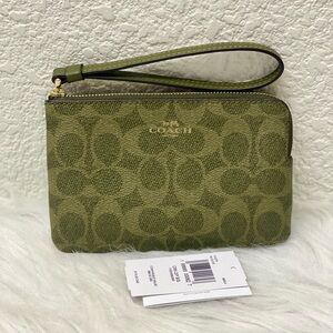 NWT Coach Corner Zip Wristlet In Signature Canvas CAQ75 Gold/Olive